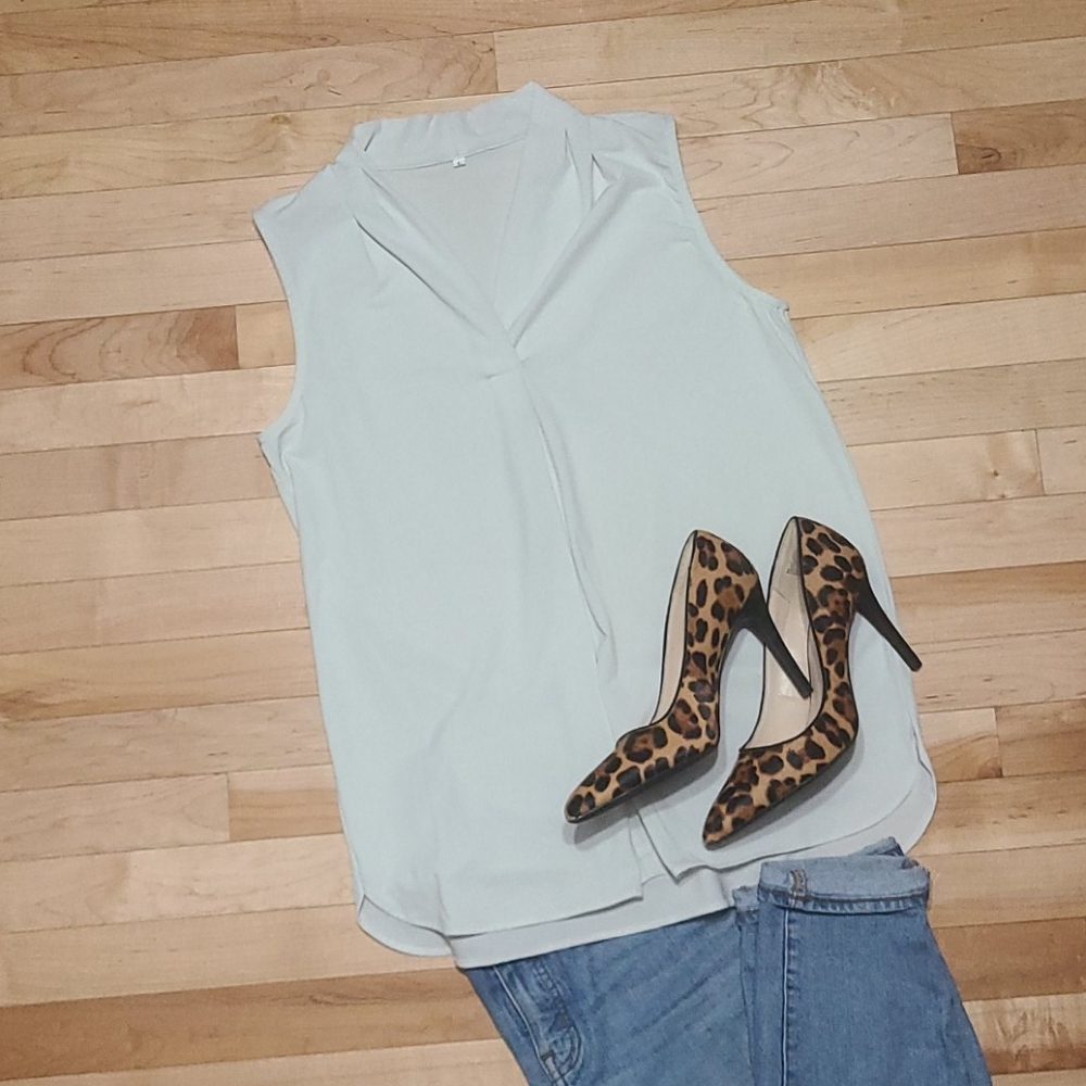 Sleeveless Blouse